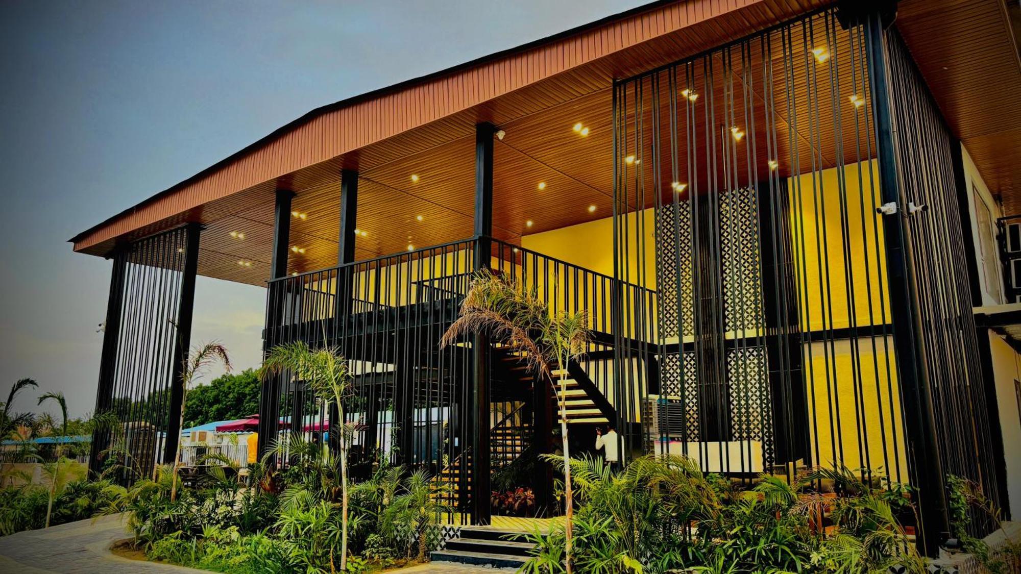 Vintclub Resort Lucknow Exterior foto